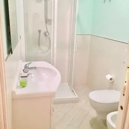 Adg 33 Apartment *